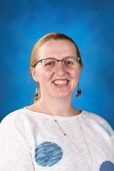 Emily Pope, Principal